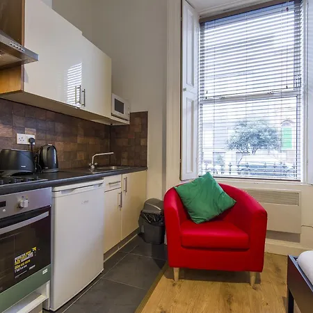 City Junction Apartment