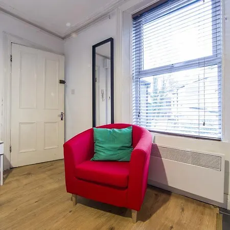 City Junction Apartment
